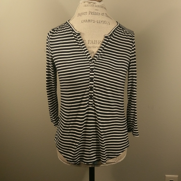 Blue and white striped 3/4 sleeve button neck top - Picture 5 of 5
